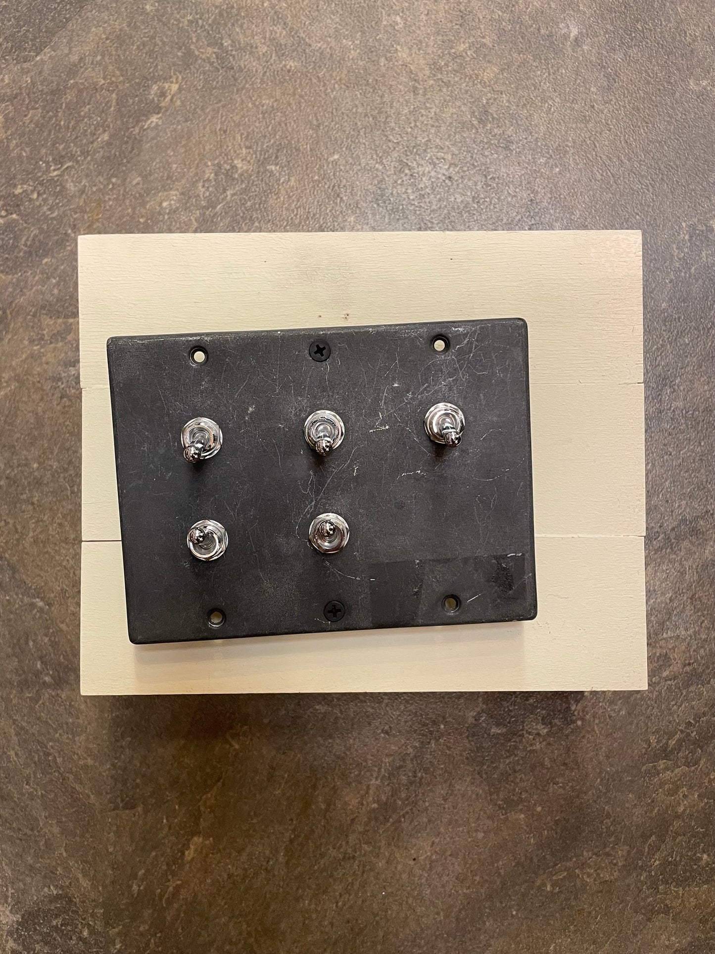 Toggle Switch トグルスイッチ
