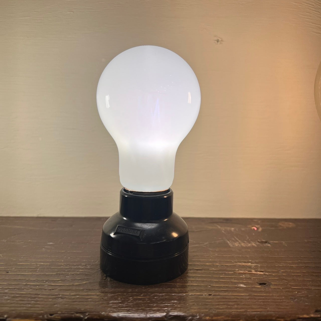 一般電球型LED電球 E26乳白(60W相当)