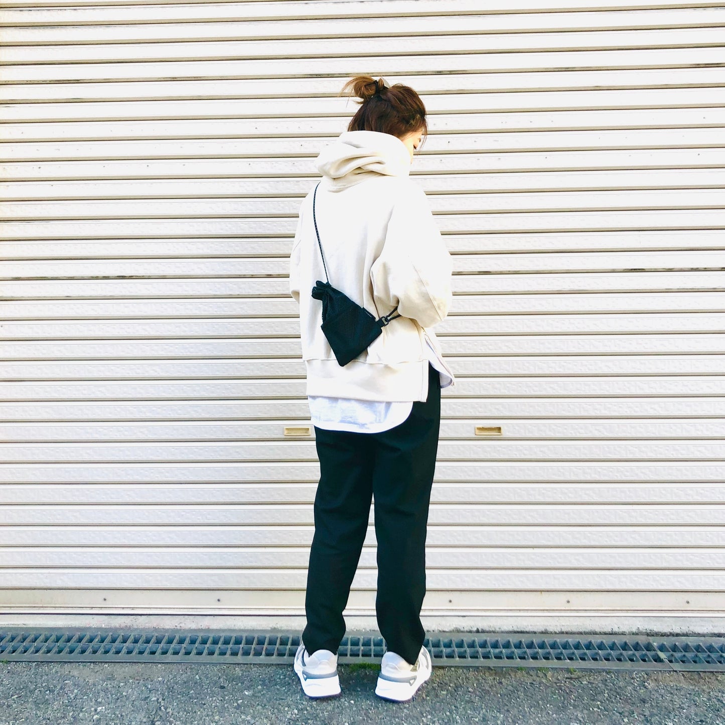 DRAWSTRING SACOCHE