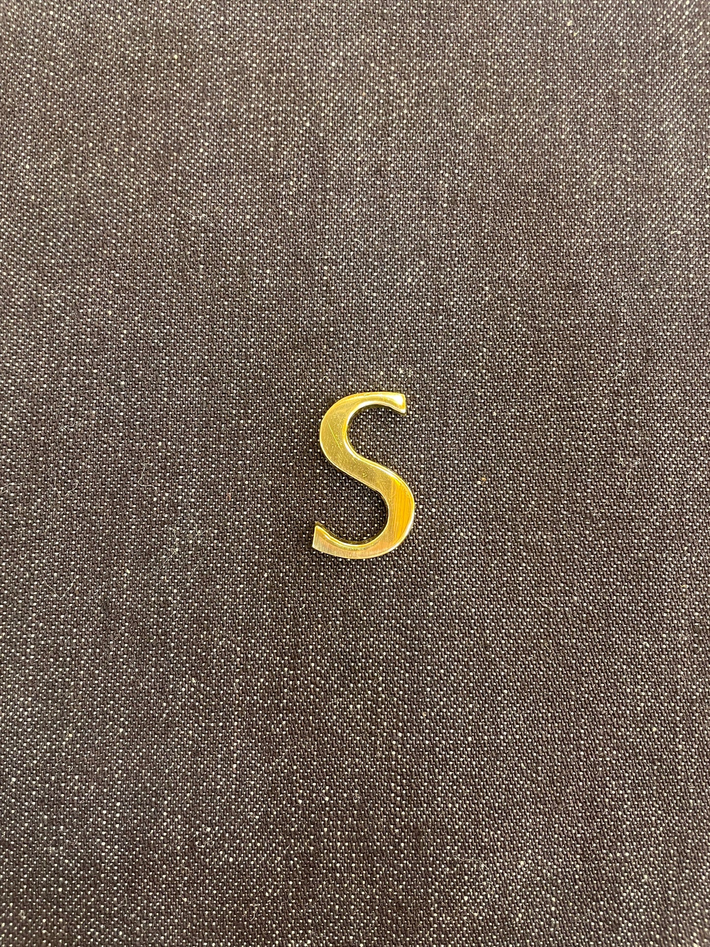 23mmLETTER GOLD