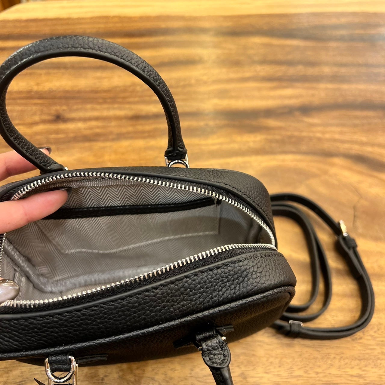 Leather bag