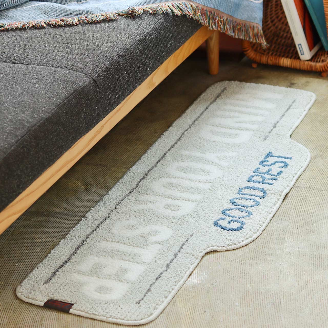 TUFTY LUMINOUS MAT