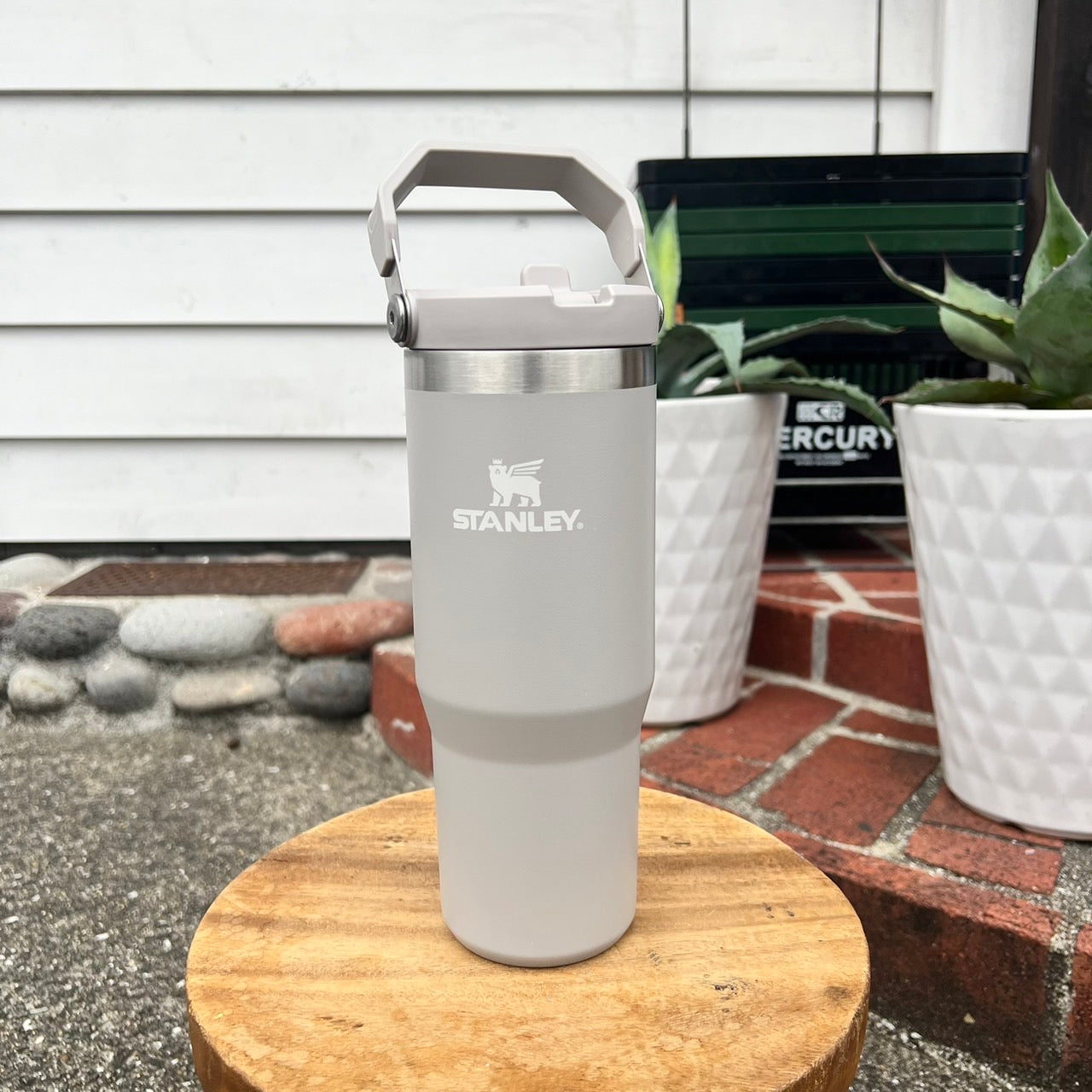 STANLEY IceFlow FlipStrawTumbler