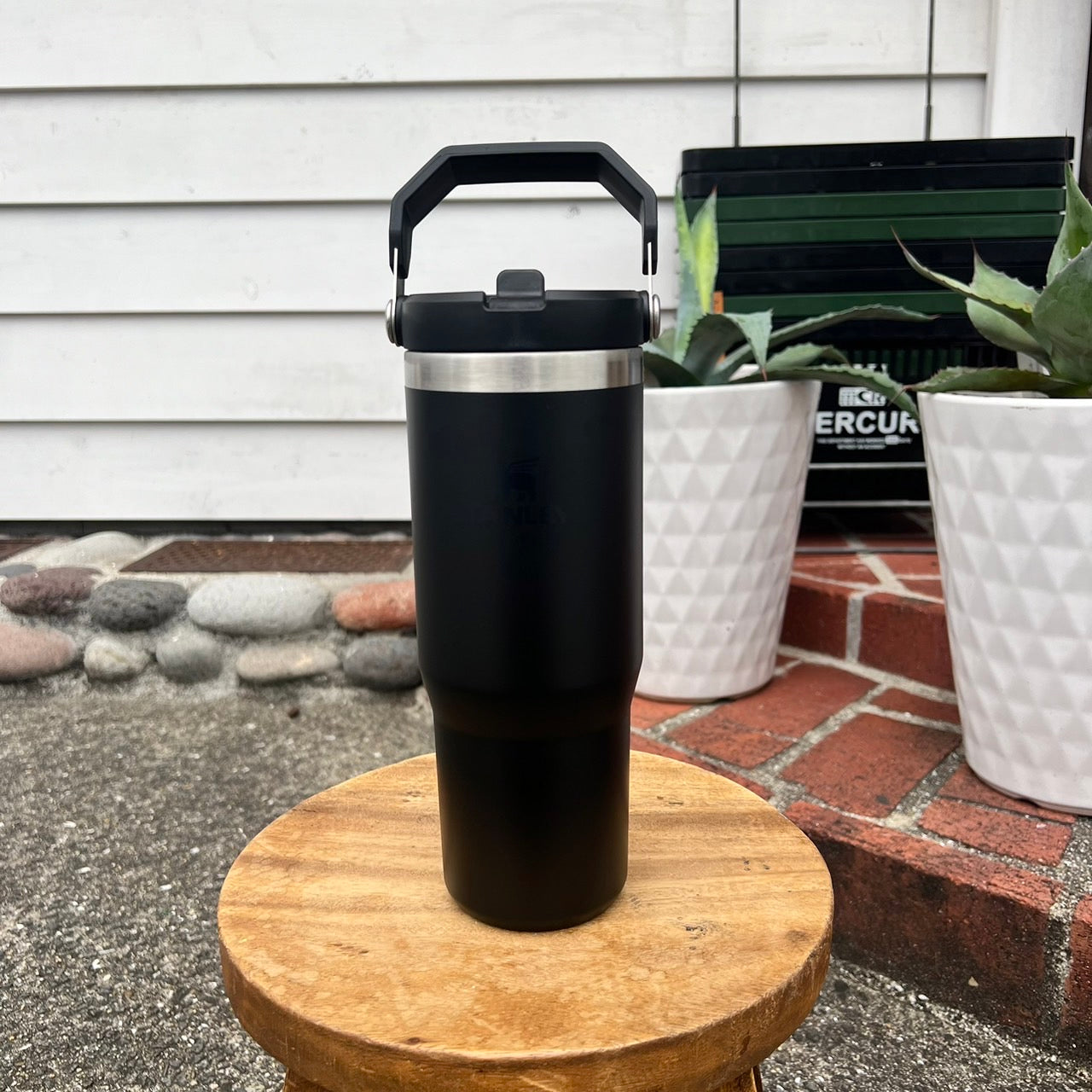 STANLEY IceFlow FlipStrawTumbler