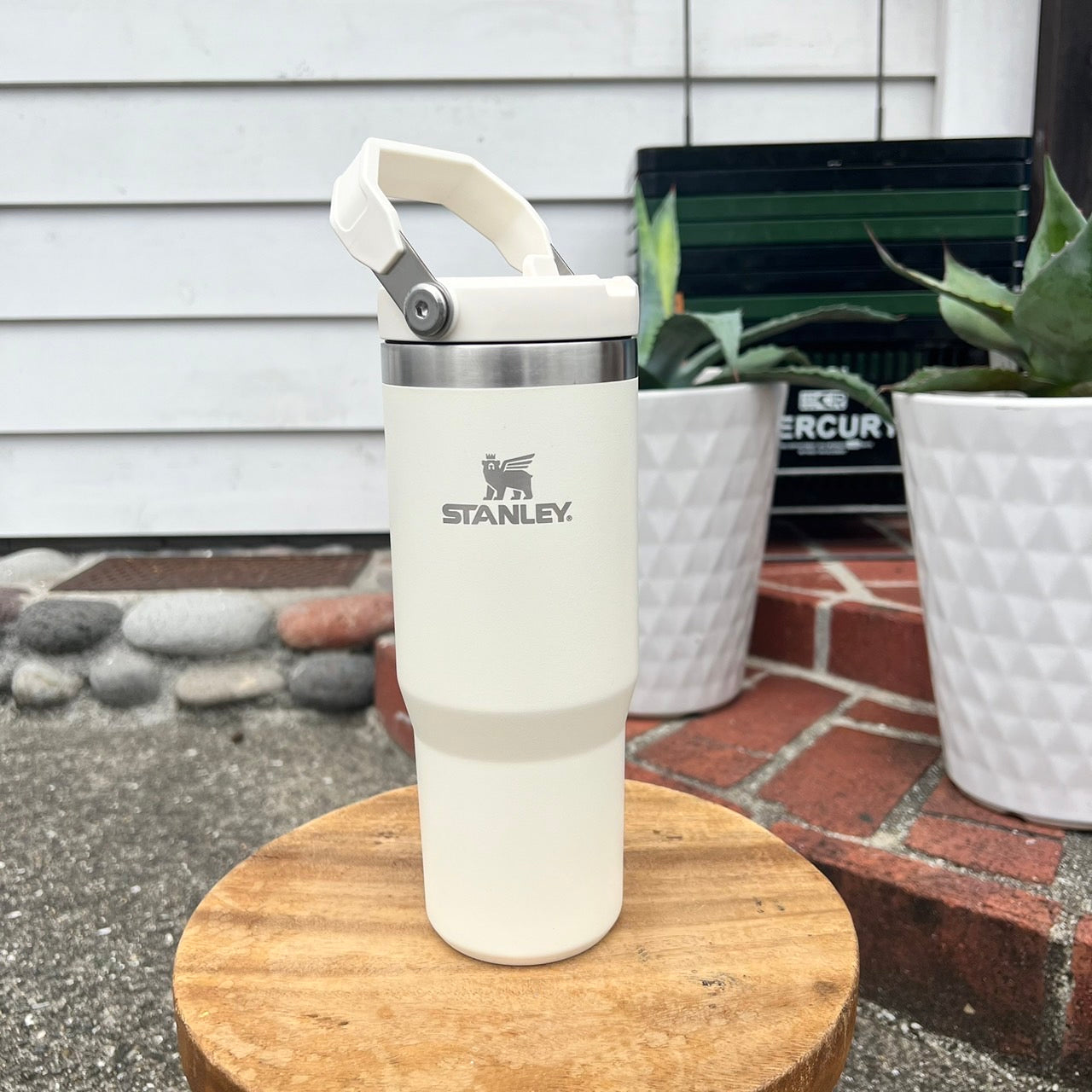 STANLEY IceFlow FlipStrawTumbler