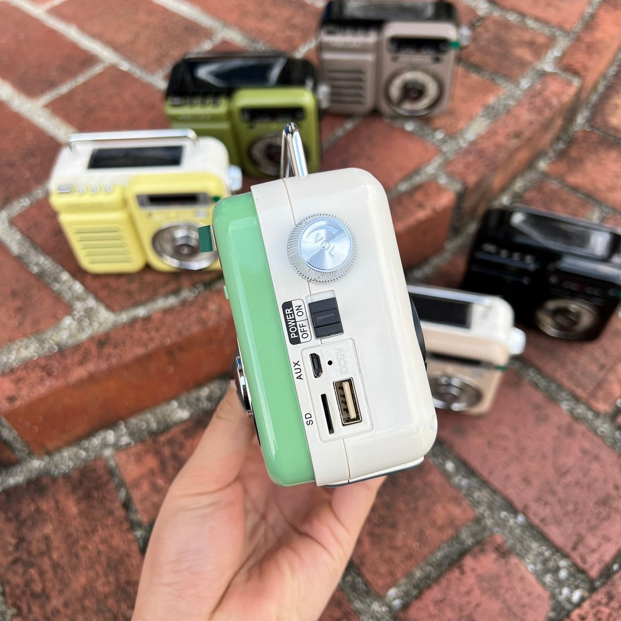 Multi Retro Radio
