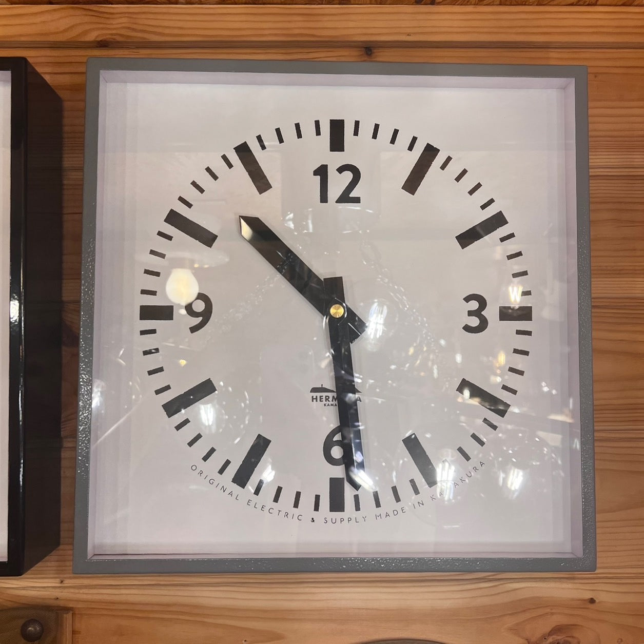 HK スクエア クロック