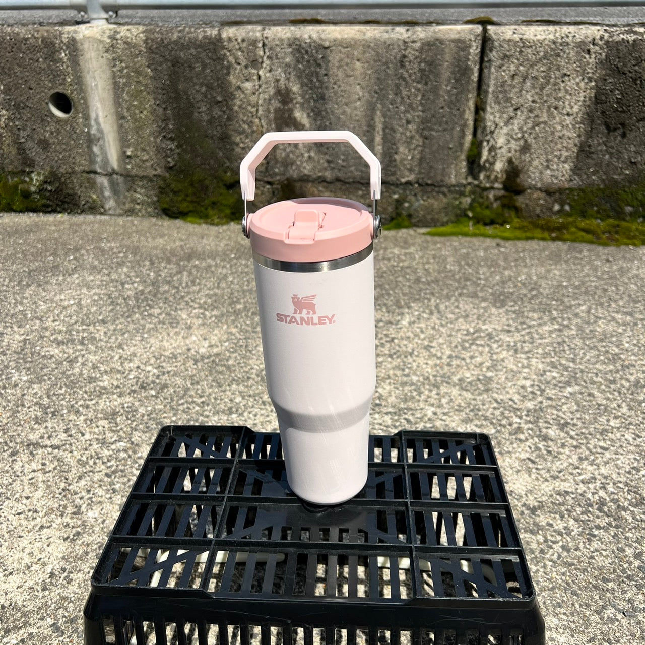 STANLEY アイスフローフリップストロー真空タンブラー 0.88L