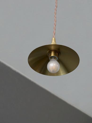 ピエニ ブラスシェード