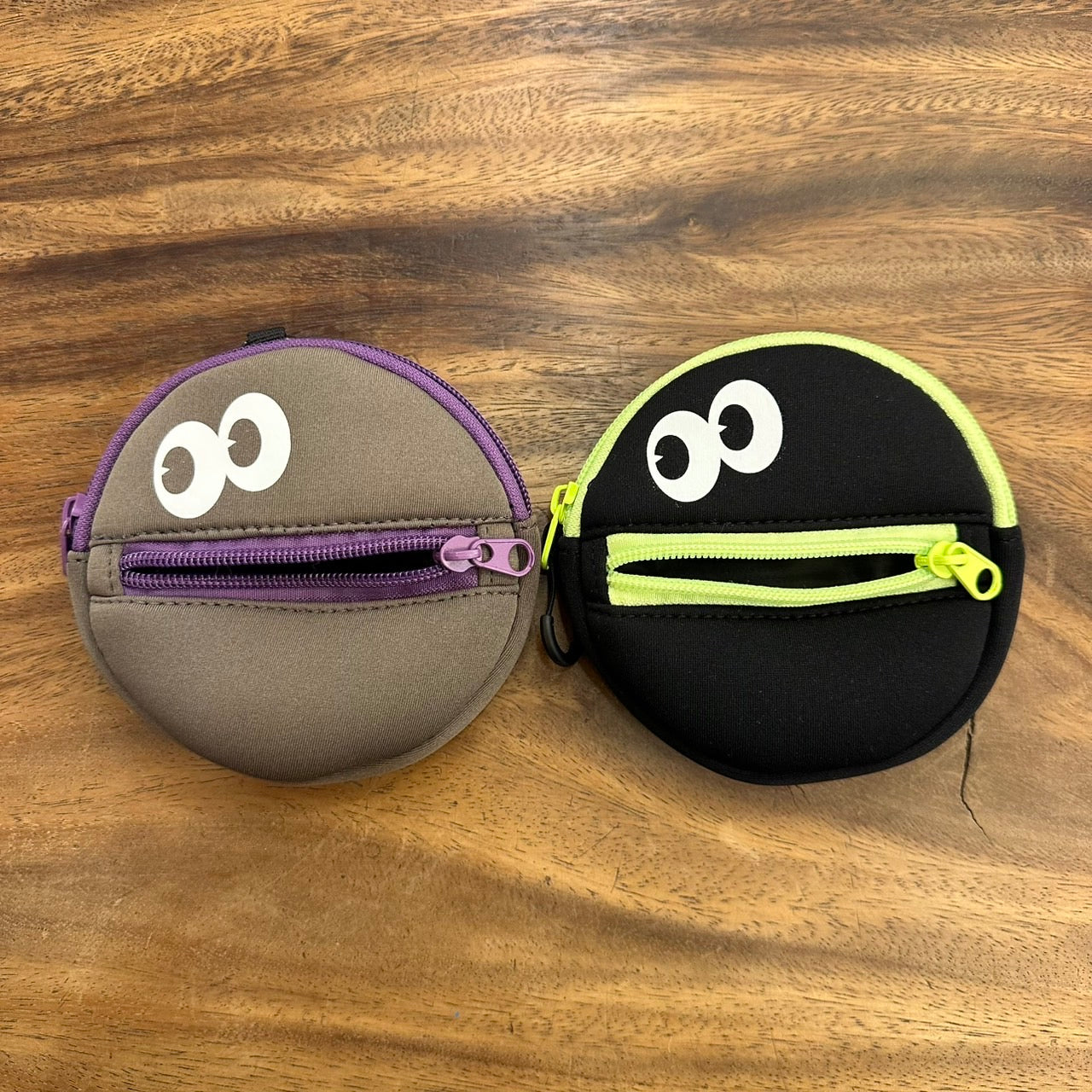NEOPRENE TALKATIVE POUCH