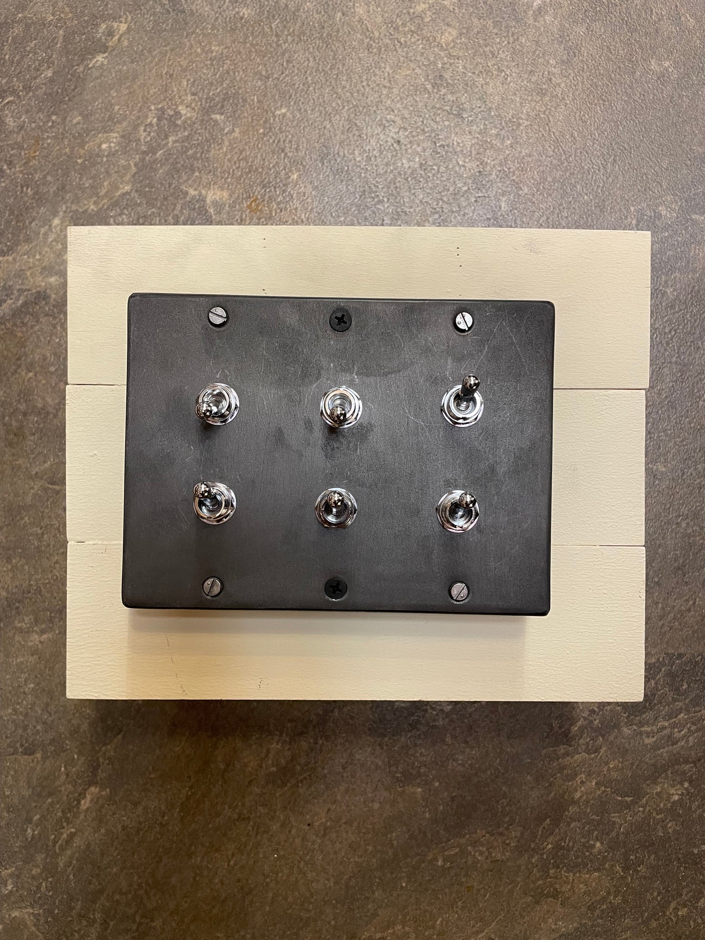 Toggle Switch トグルスイッチ