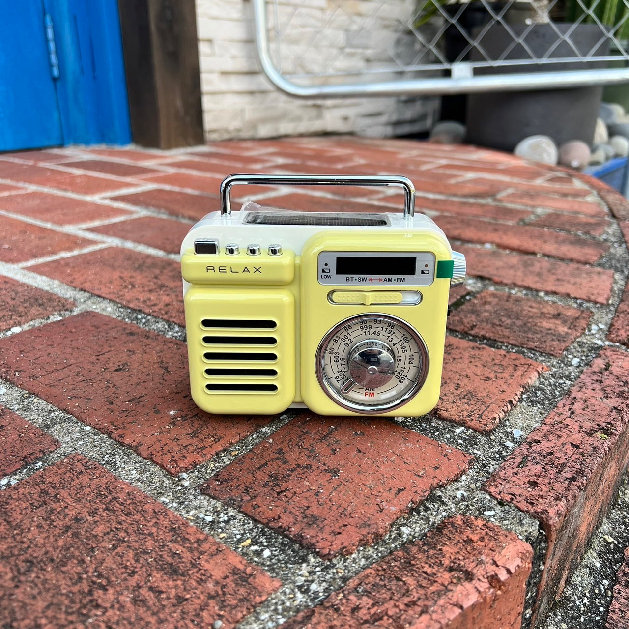 Multi Retro Radio