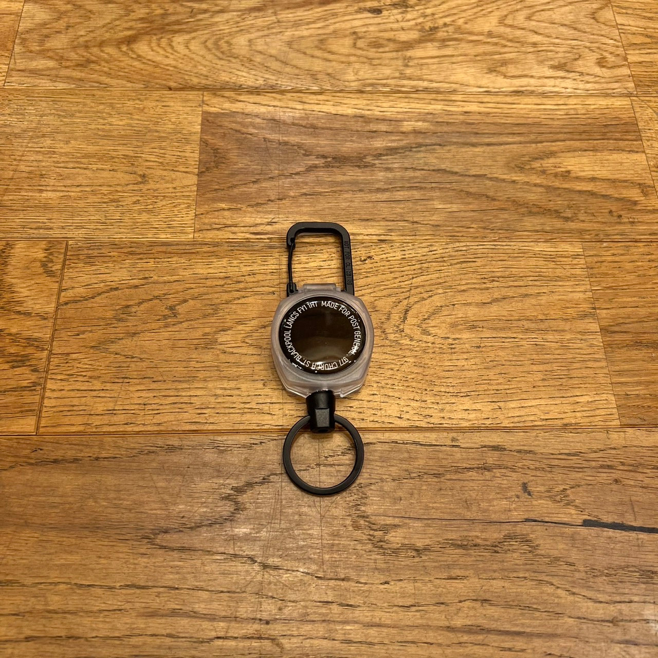 COLOR CORD REEL KEY HOLDER