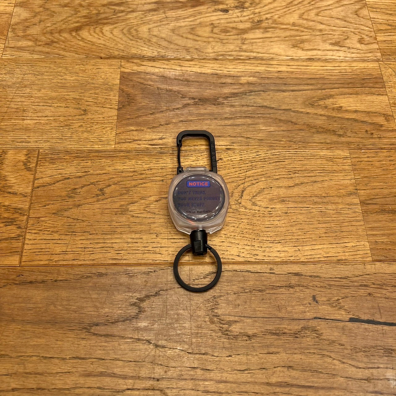 COLOR CORD REEL KEY HOLDER