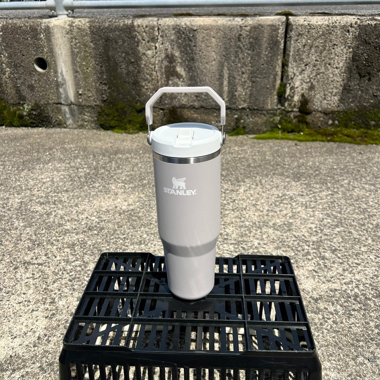 STANLEY アイスフローフリップストロー真空タンブラー 0.88L