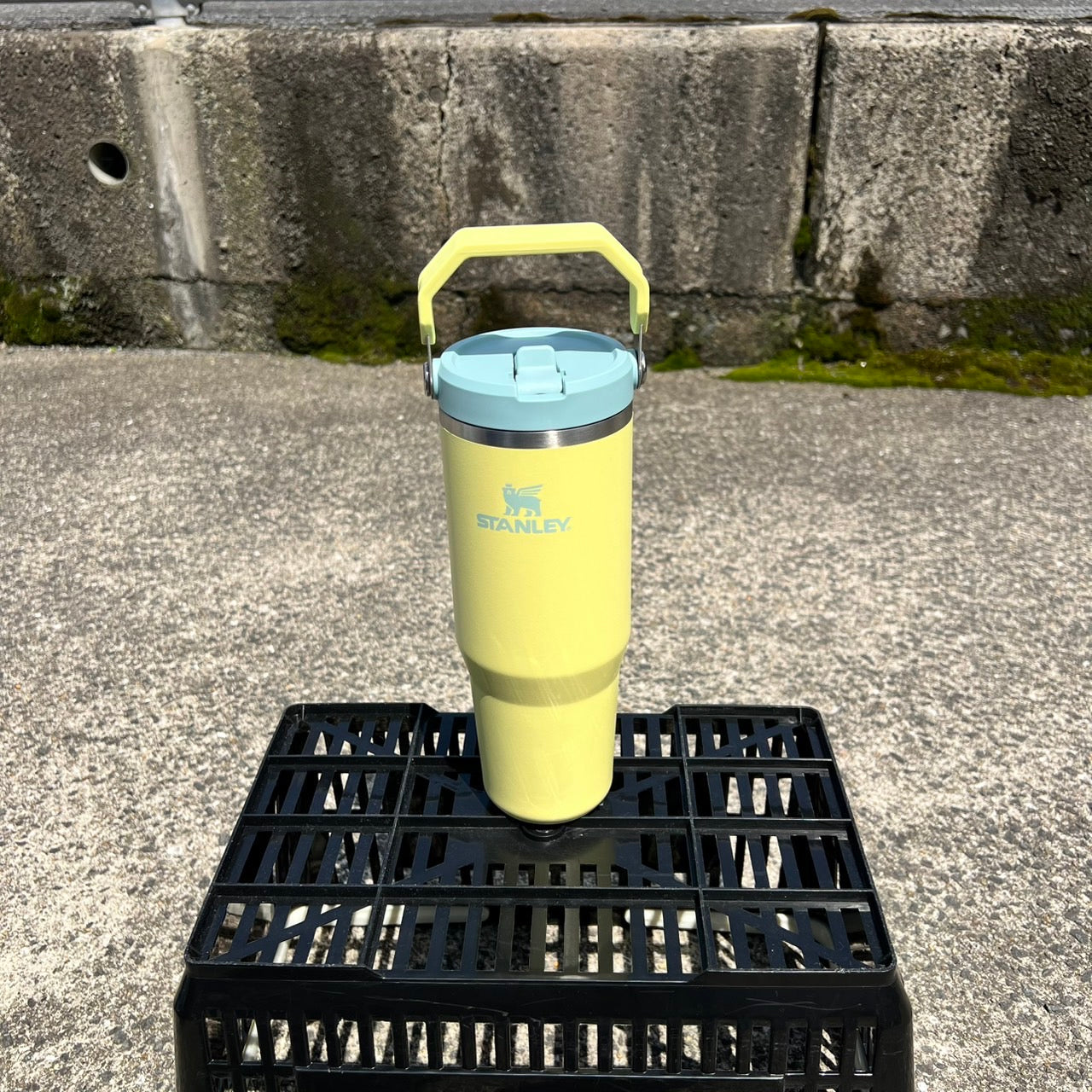 STANLEY アイスフローフリップストロー真空タンブラー 0.88L