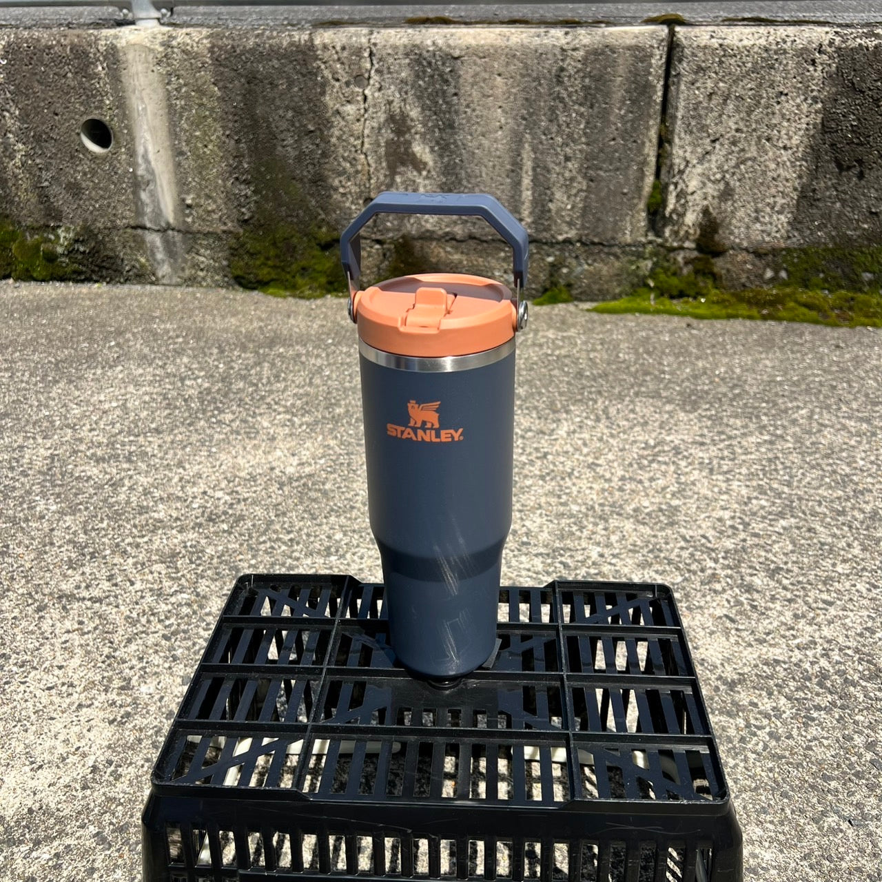 STANLEY アイスフローフリップストロー真空タンブラー 0.88L