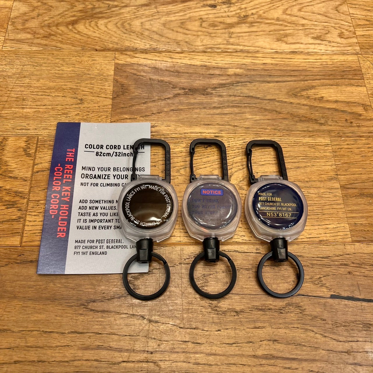 COLOR CORD REEL KEY HOLDER