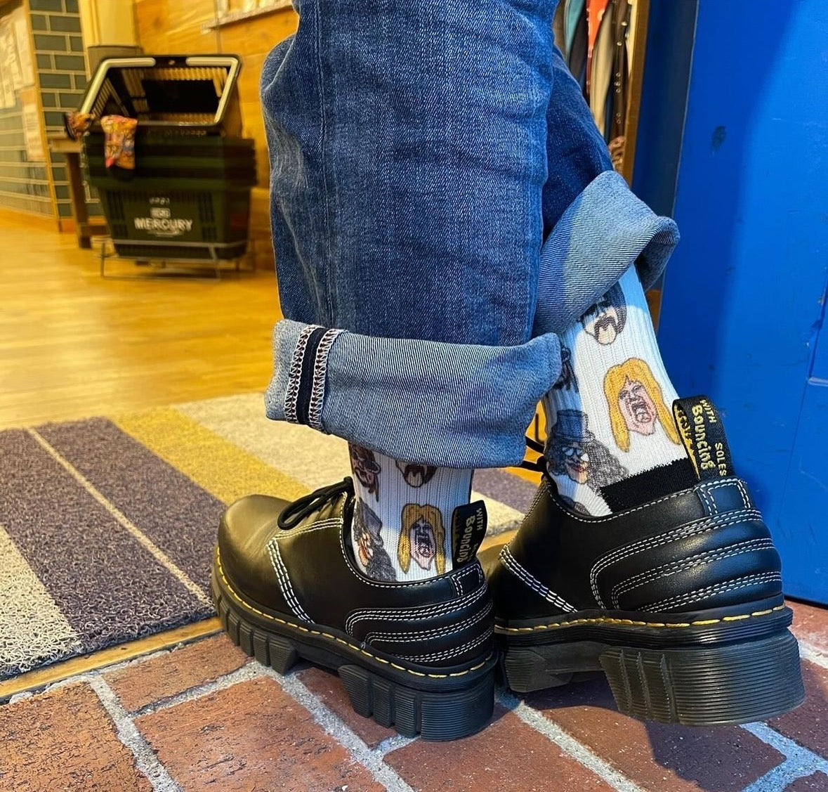 CHI-BEE socks TOMODACHI