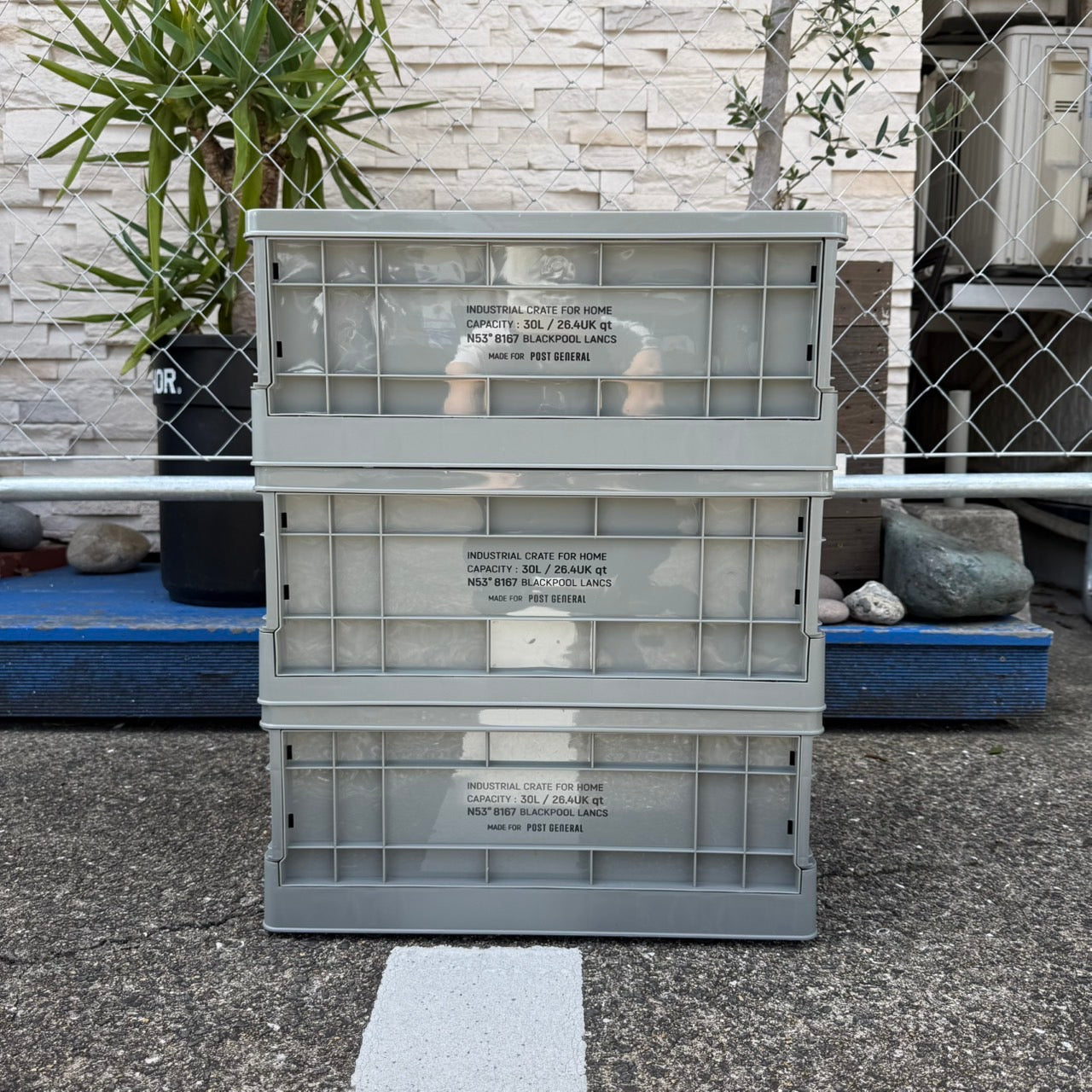 INDUSTRIAL FOLDABLE CRATE HOME