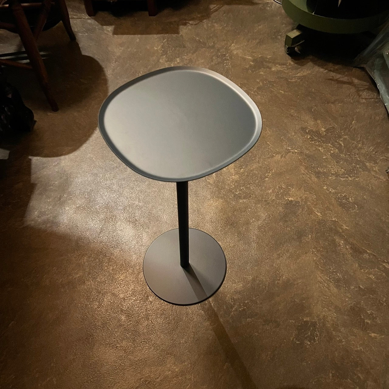 side table 23 H500
