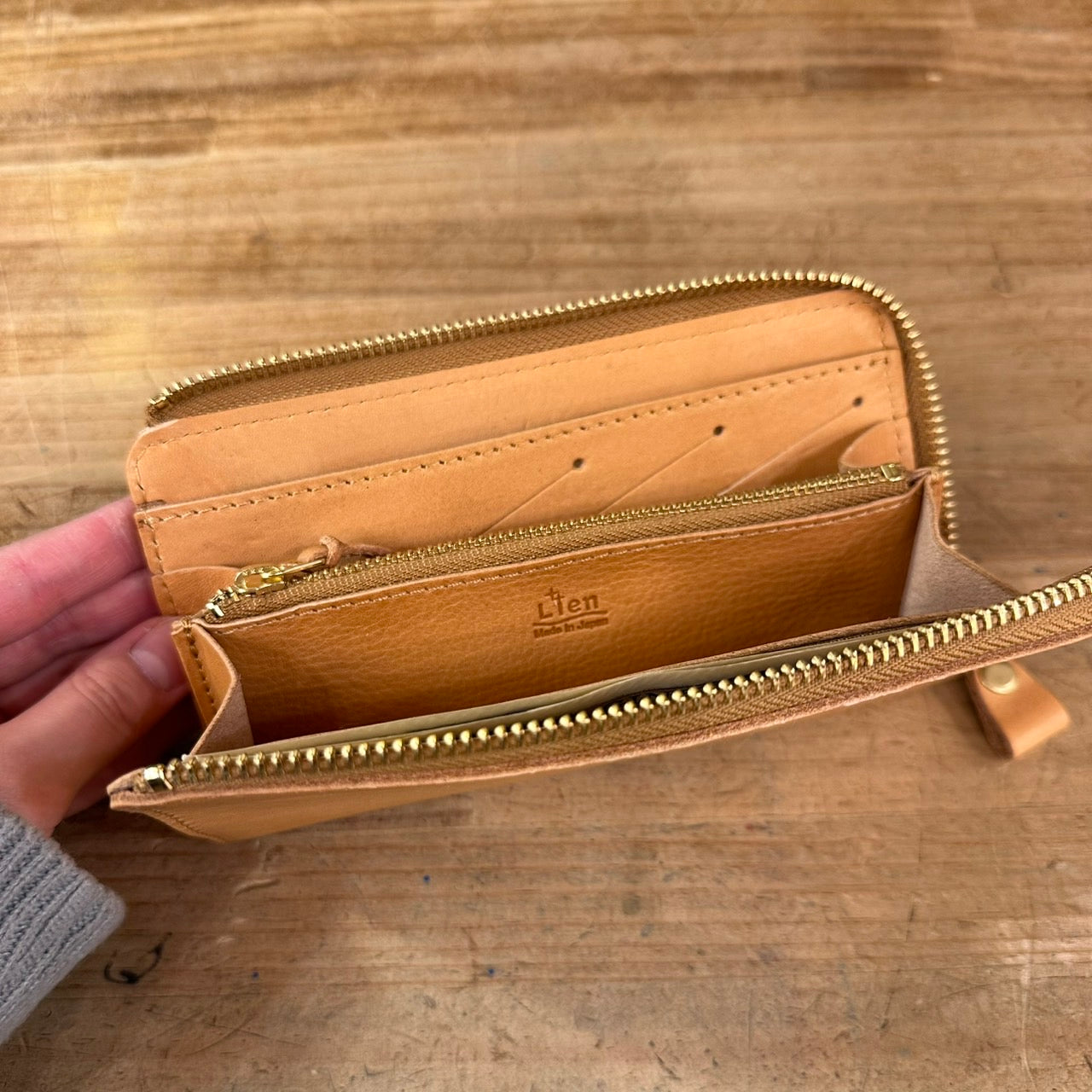 ヌメオイル ぴったりL字ロングウォレット