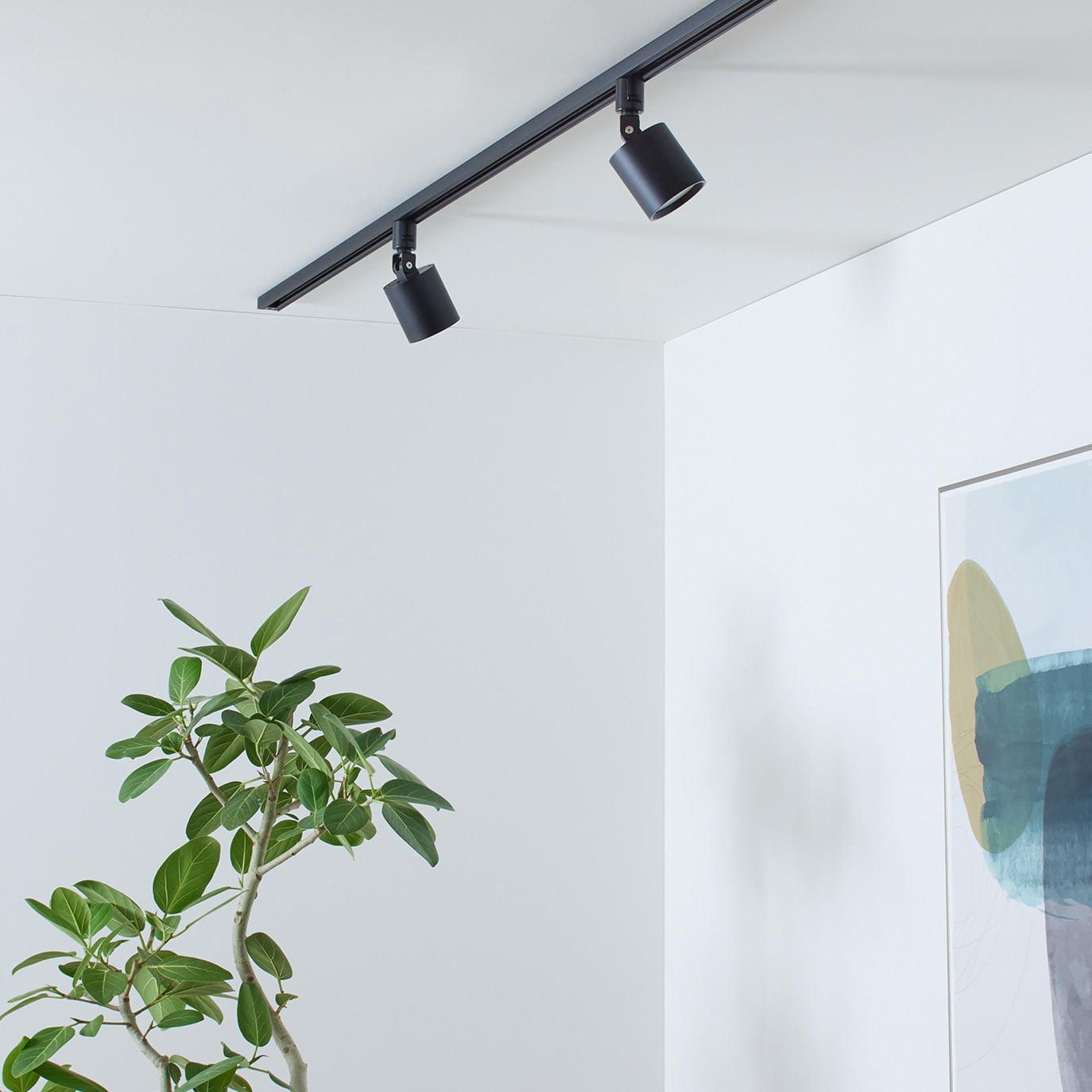 Grid - swingable duct down light