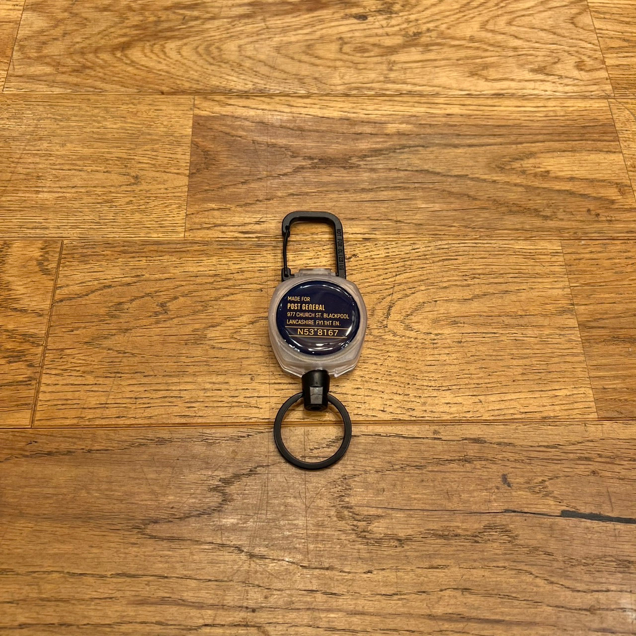 COLOR CORD REEL KEY HOLDER