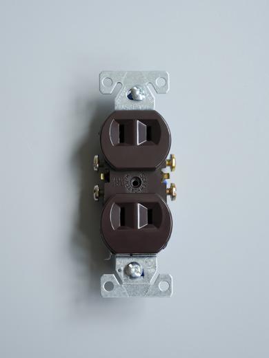 アースなし　コンセント