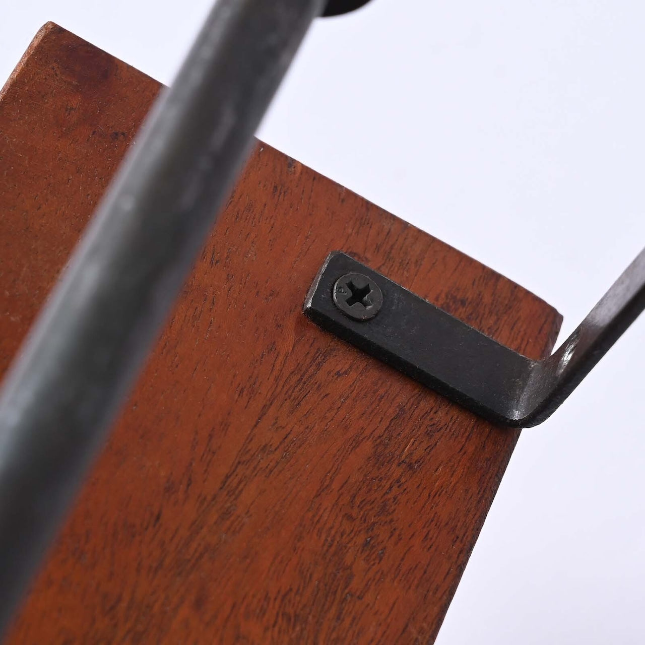 PEPAR HOLDER WOOD SHELF