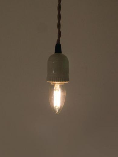 シャンデリアLED電球