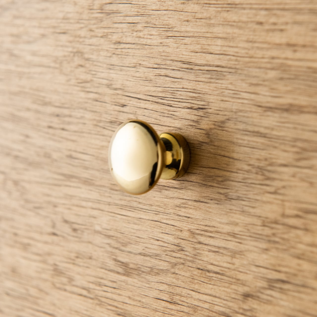 つまみ KNOB フラット　ゴールド