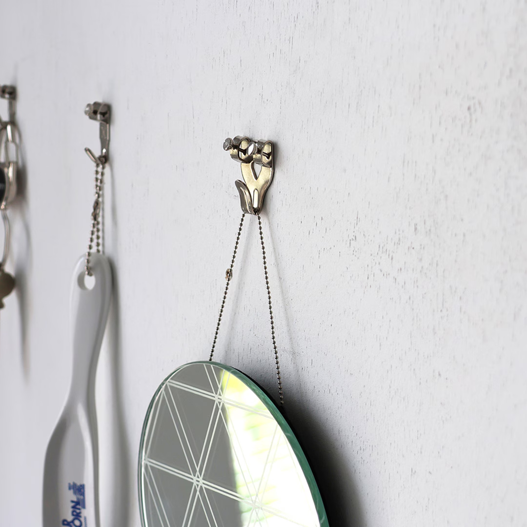 X Picture Hooks