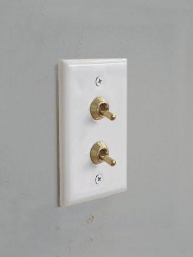 セラミックプレート トグルスイッチ