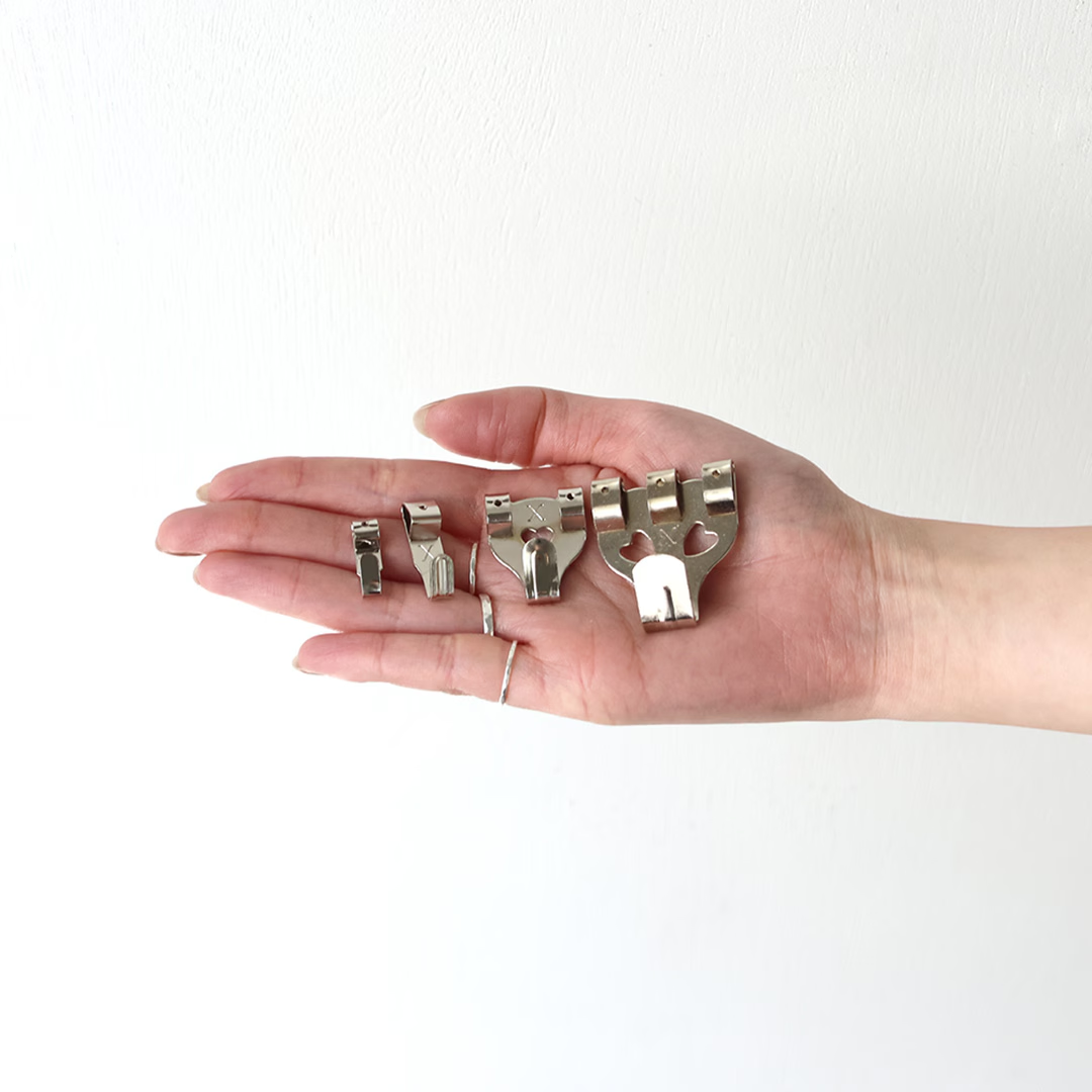 X Picture Hooks