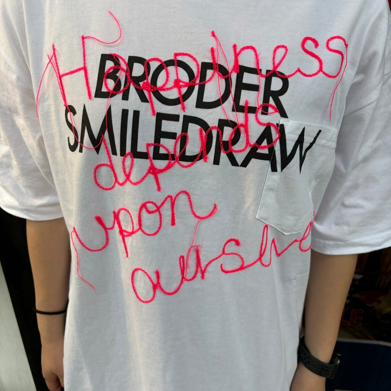 BRODER Happiness… T-shirt