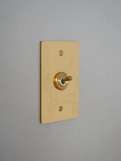 真鍮プレート　スイッチ