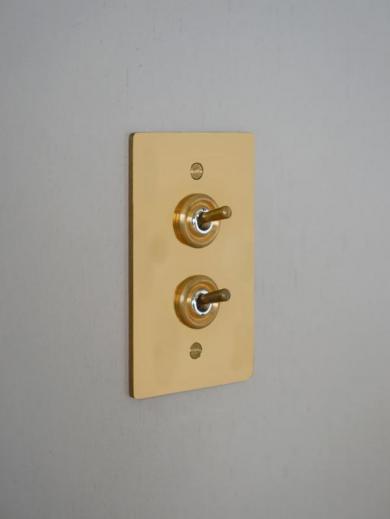 真鍮プレート　スイッチ