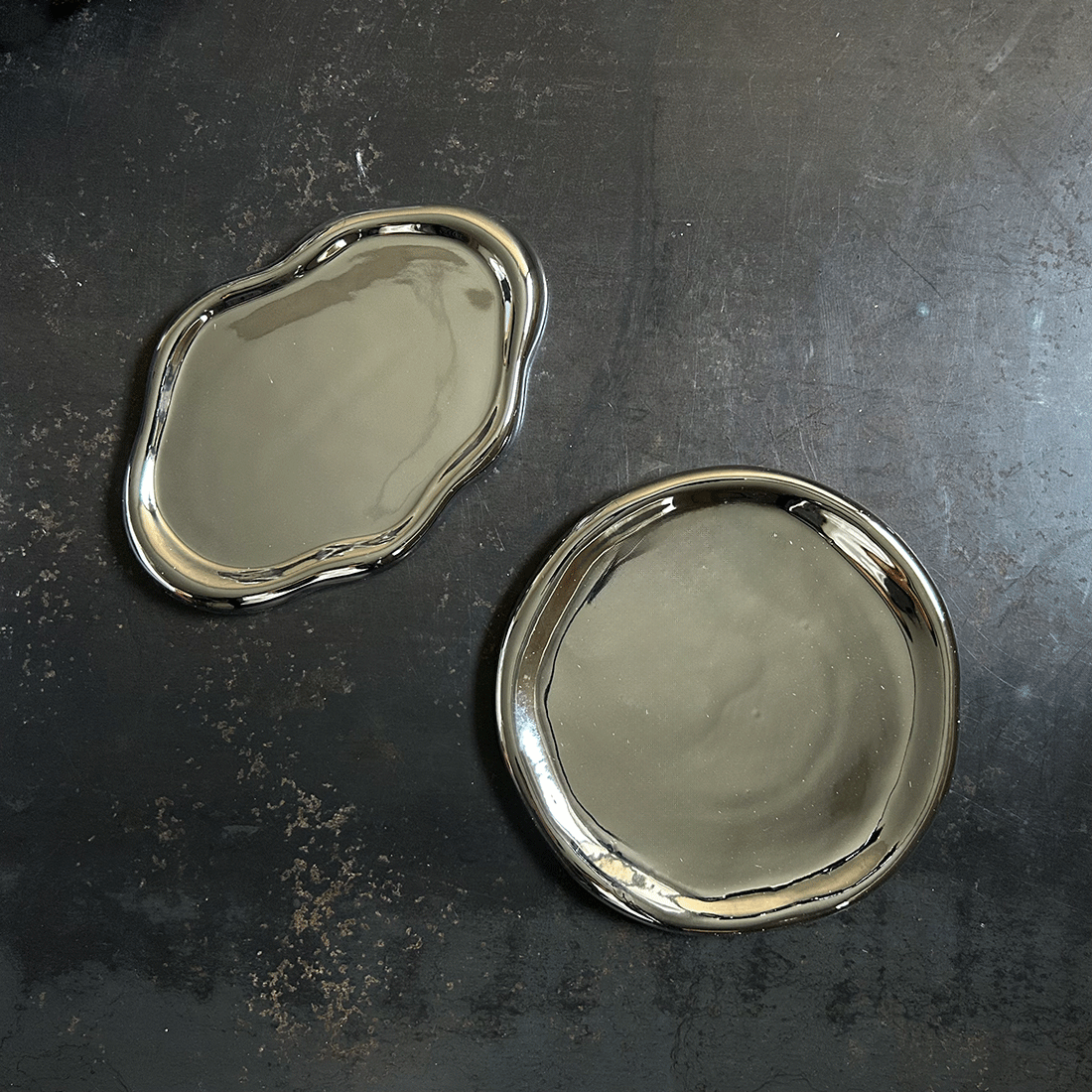The Fluid Silver Plate