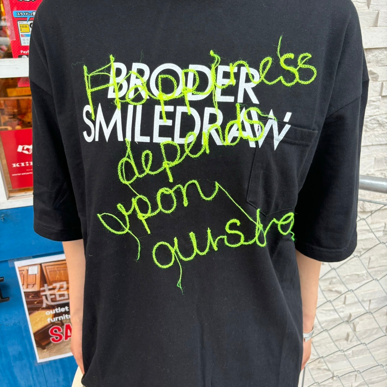 BRODER Happiness… T-shirt