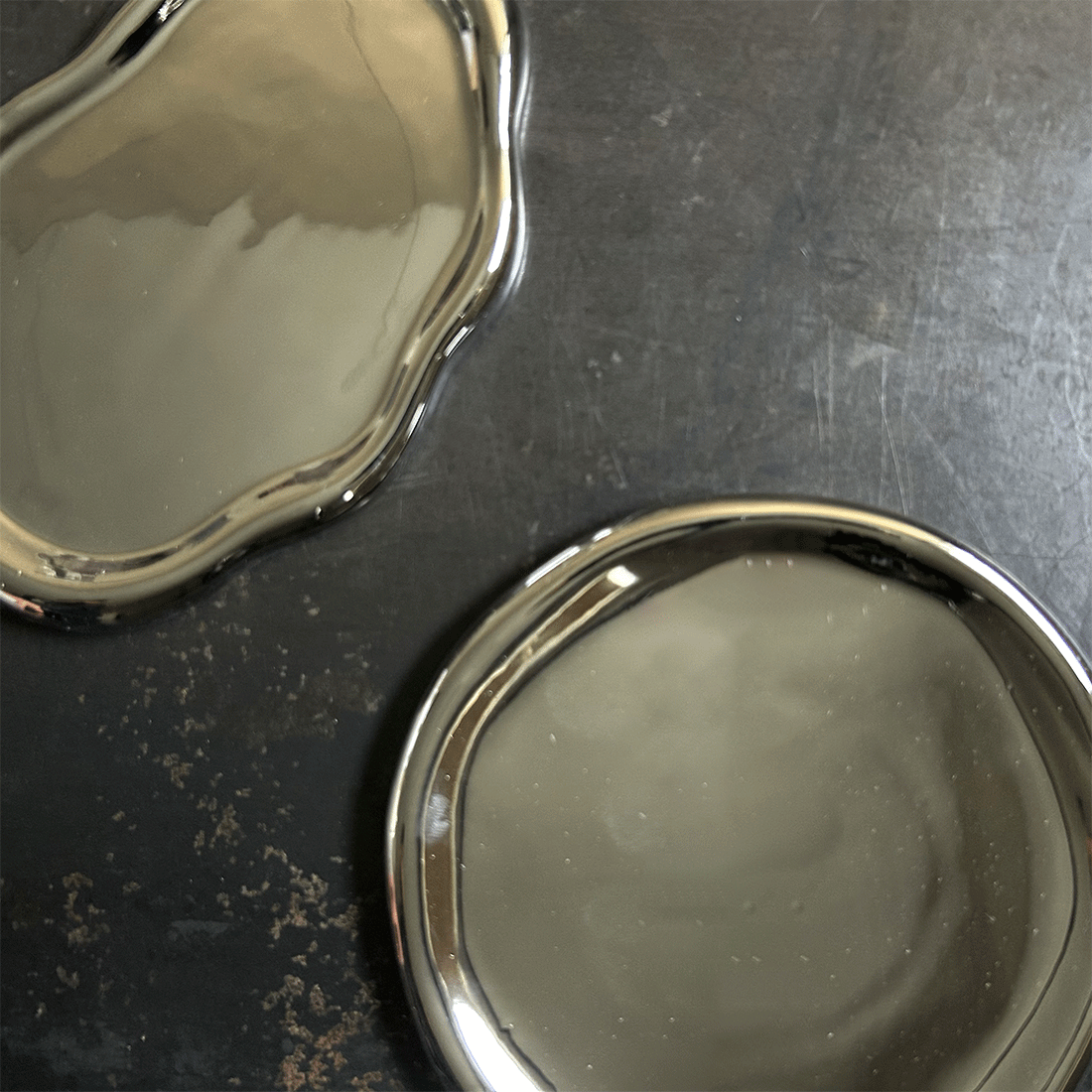 The Fluid Silver Plate
