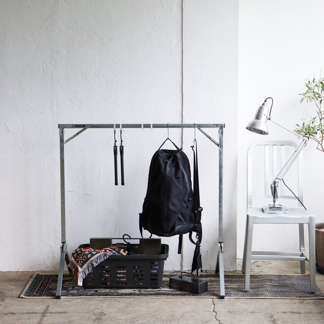 EXHIBITION FOLDABLE HANGER RACK