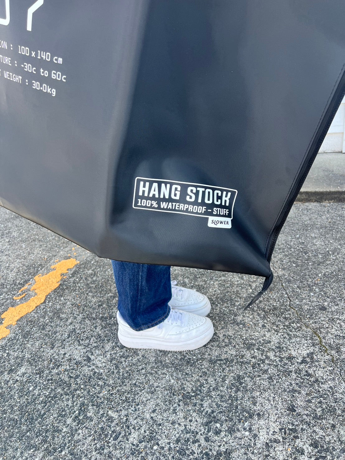 HANG STOCK TRUNK CARRY