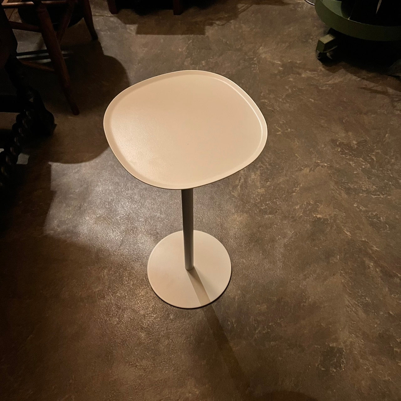 side table　23 H500