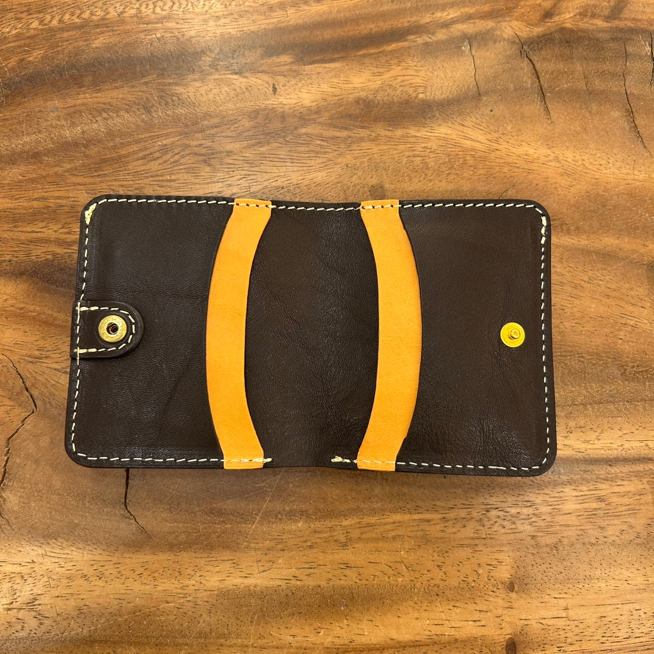 トチギ　ベリーBOX2つ折りウォレット