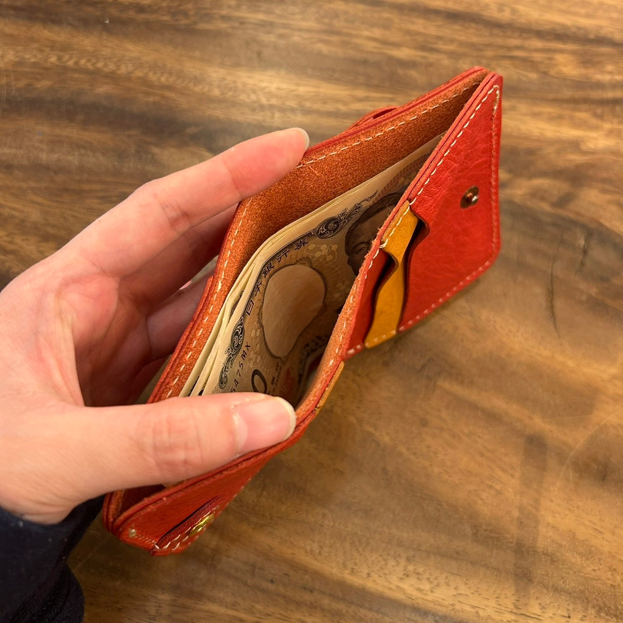 トチギ　ベリーBOX2つ折りウォレット