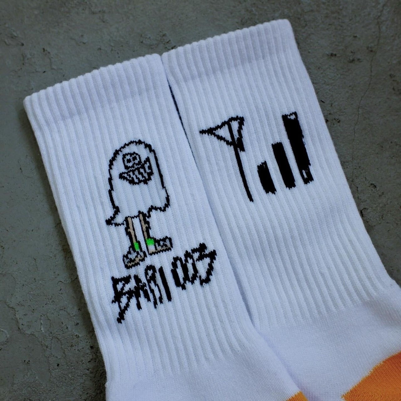 CONVENI Pixel Socks