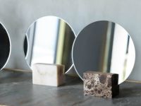 Petero stand mirror