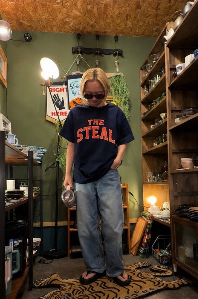 THE STEAL Tee