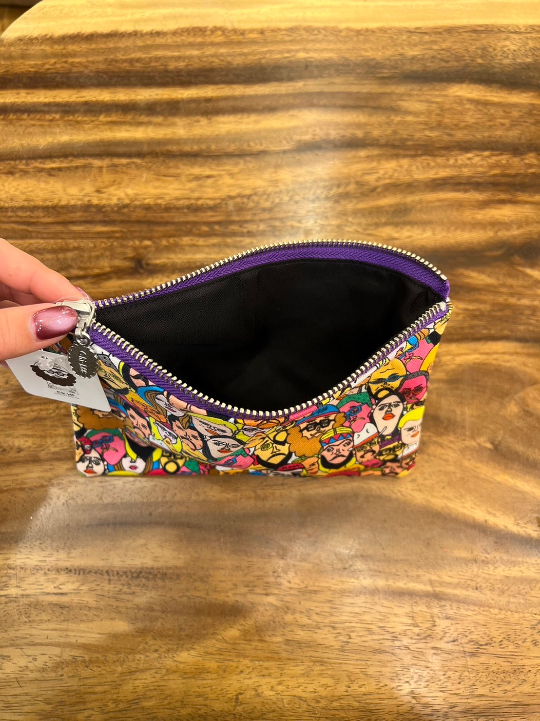 CHI-BEE  Pouch